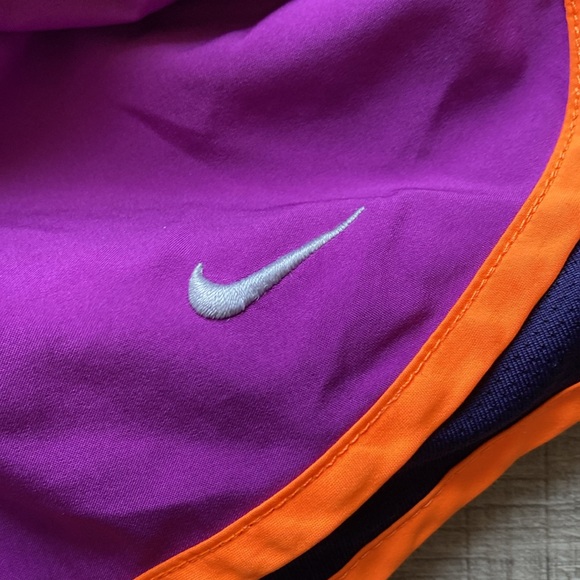 Nike Running Shorts - Picture 4 of 4